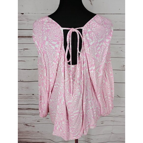 Ava & Viv Womens 2X Pink Geometric Print Blouse‎ With Back Tie & Elastic Cuffs - Picture 3 of 6